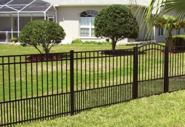 Raleigh flat top puppy picket fence with arched gate