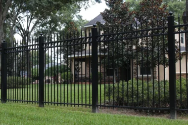 Orleans finial top picket fence around front yard